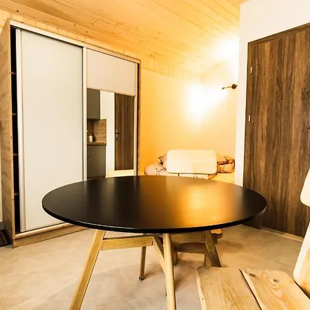 Апартаменти L&B Szczyrk Centrum, Pokoje Z Aneksem Kuchennym Щирк